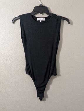 WeWoreWhat Black Sleeveless Crewneck Bodysuit